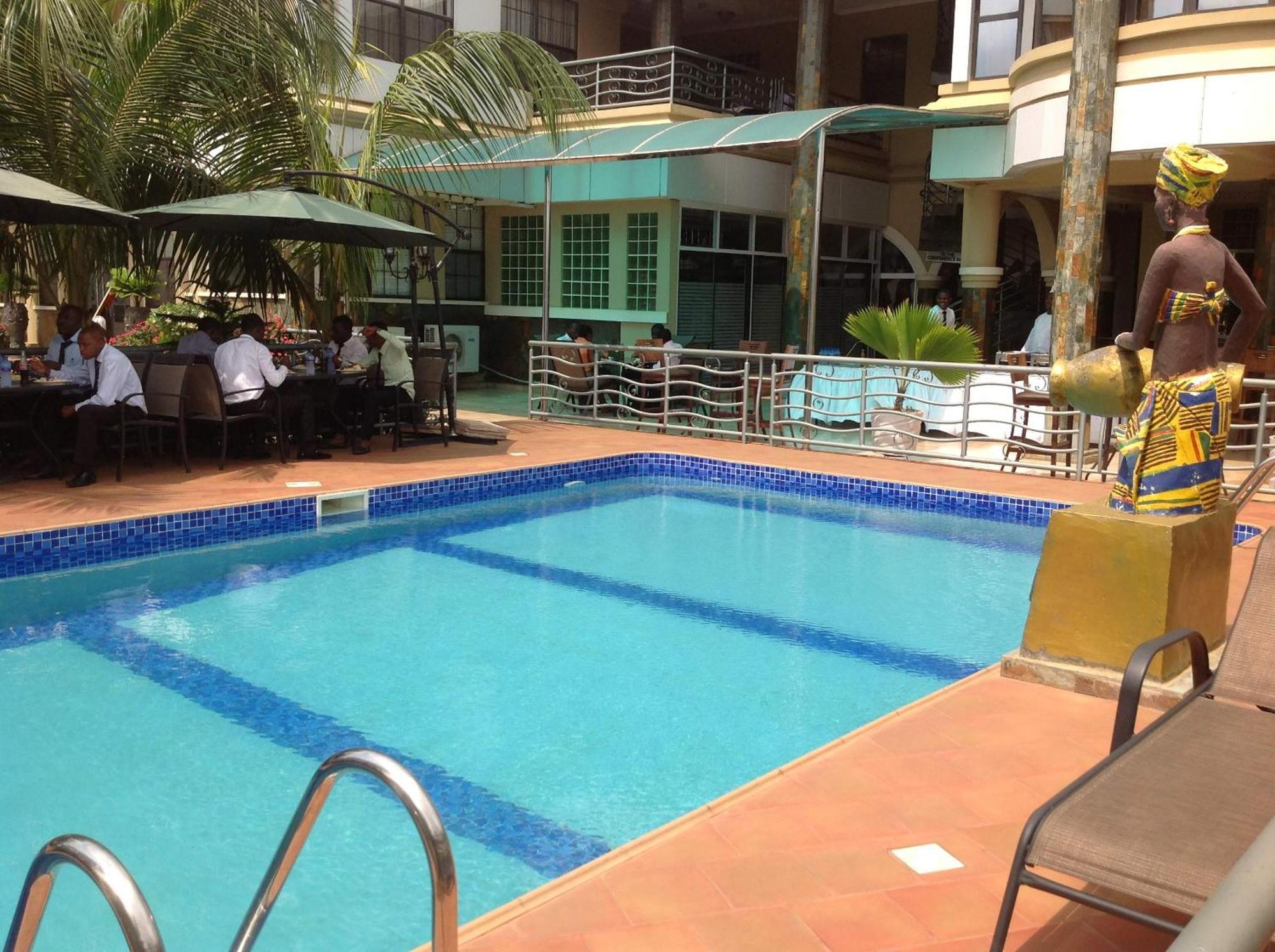 ชาร์ลสตัน โฮเต็ล Hotel อักกรา ภายนอก รูปภาพ
