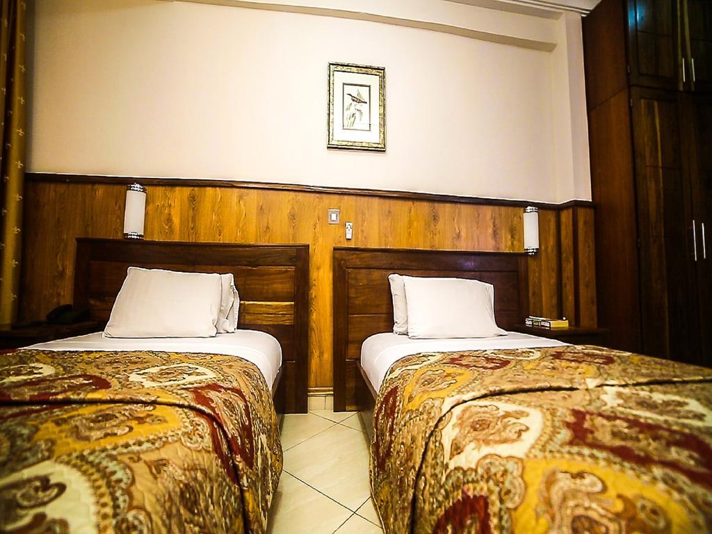 ชาร์ลสตัน โฮเต็ล Hotel อักกรา ภายนอก รูปภาพ
