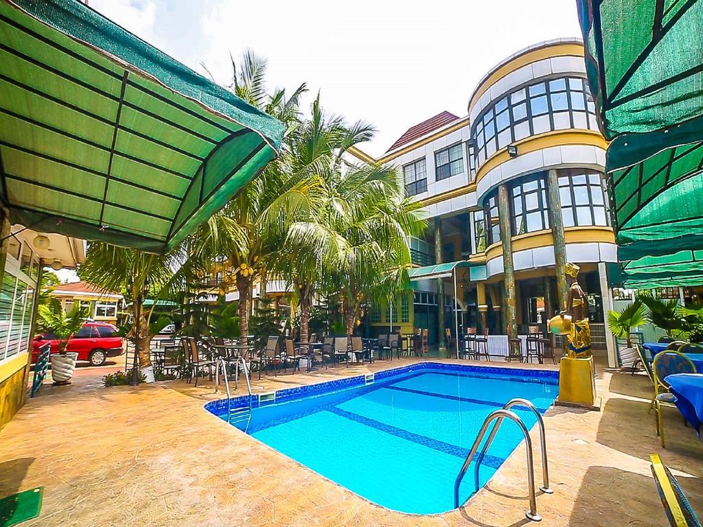 ชาร์ลสตัน โฮเต็ล Hotel อักกรา ภายนอก รูปภาพ